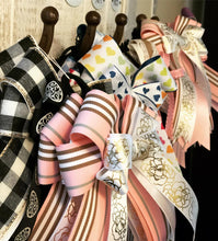 Load image into Gallery viewer, Custom Show Ring Bow Pair