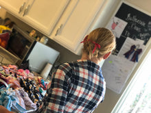 Load image into Gallery viewer, Kickin Tail Day Bows